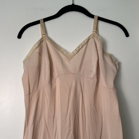 Vintage GayMode Full Length Tan Nylon Dress Slip Lingerie Chemise Size 36/14 - Picture 3 of 7